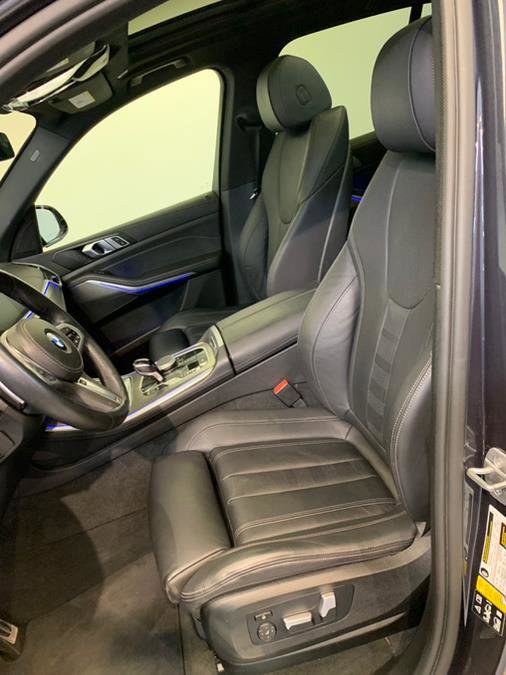 Used 2022 BMW X5 xDrive40i w/ M Sport Package image 16