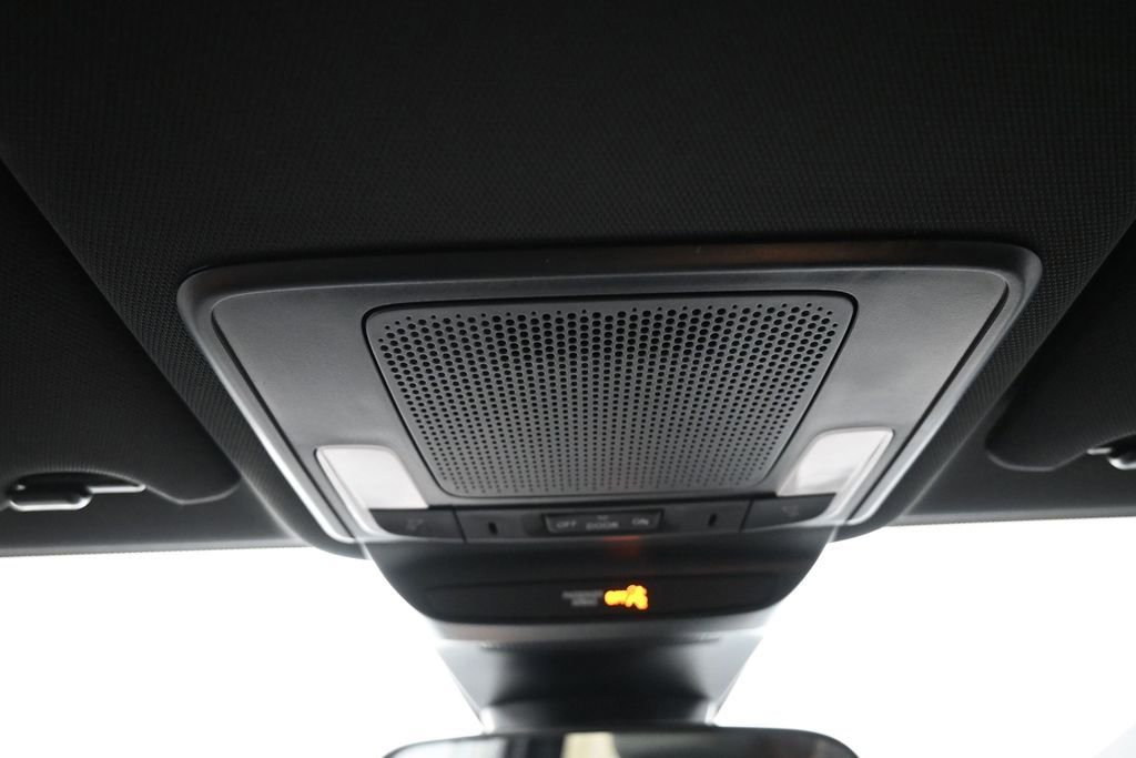 Certified 2025 Honda HR-V Sport image 17