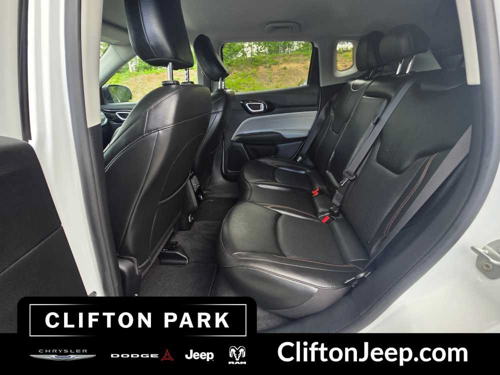 Used 2022 Jeep Compass Limited AWD/4WD image 13