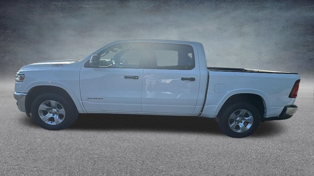 Used 2025 RAM 1500 4x4 Crew Cab image 8