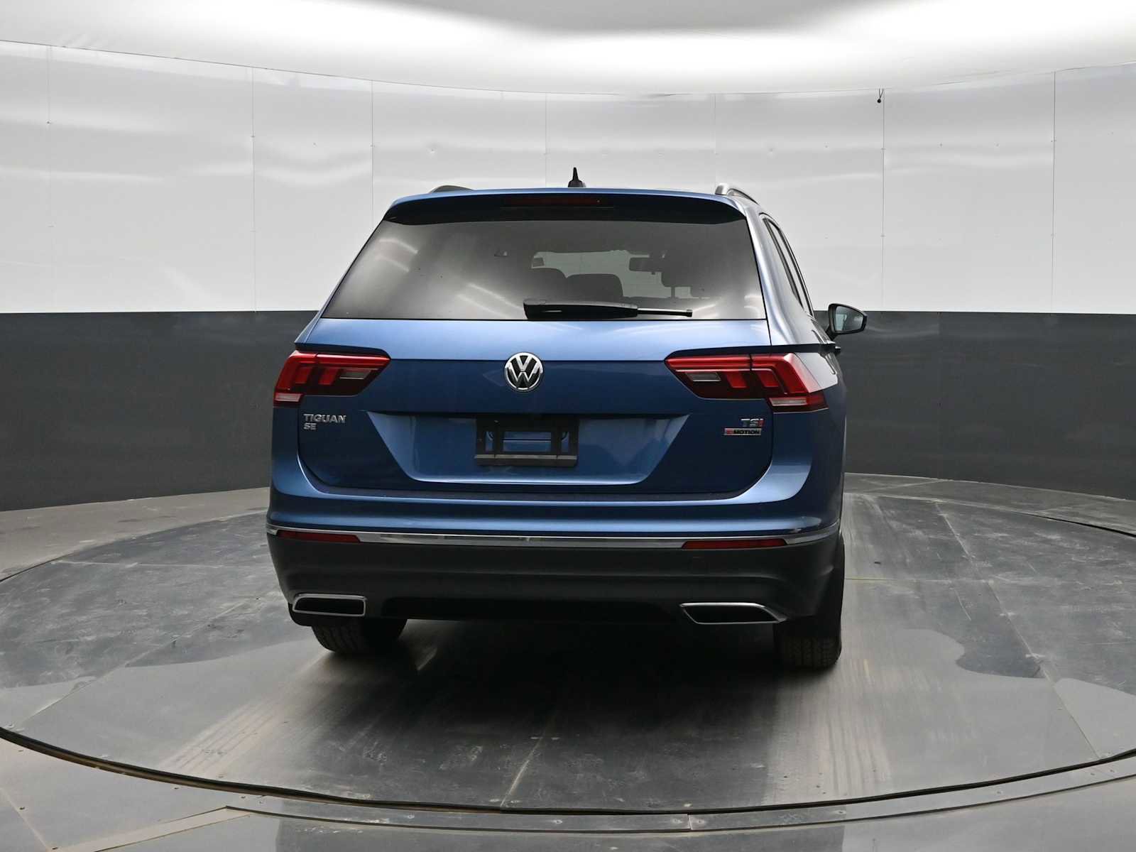 Used 2018 Volkswagen Tiguan SE AWD/4WD image 6