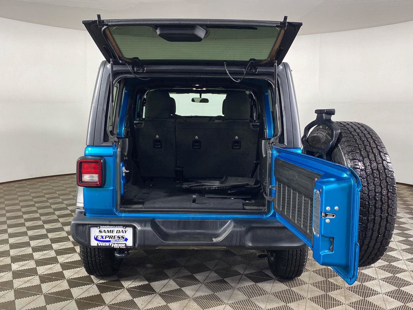 Used 2019 Jeep Wrangler Unlimited Sport S AWD/4WD image 26