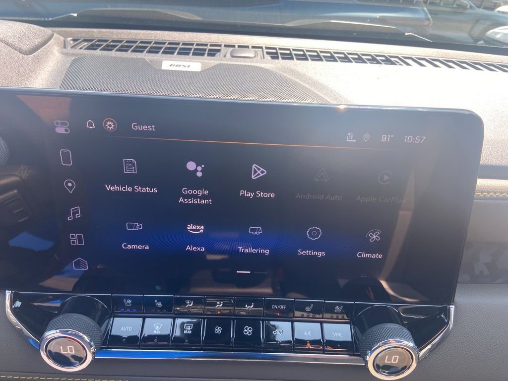 New 2025 Chevrolet Colorado ZR2 w/ Technology Package image 17