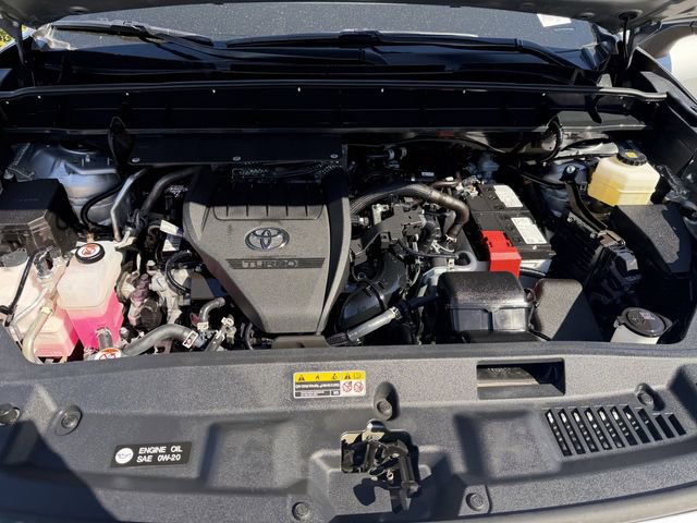 Used 2025 Toyota Highlander LE image 25