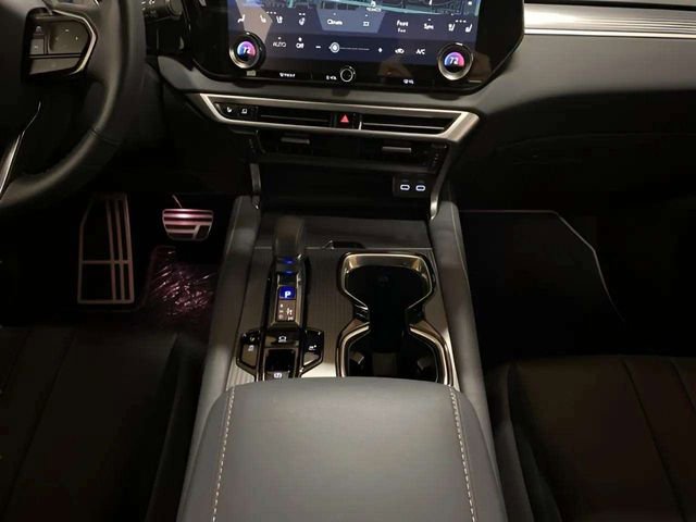 Used 2024 Lexus RX 500h F Sport w/ Convenience Package image 14