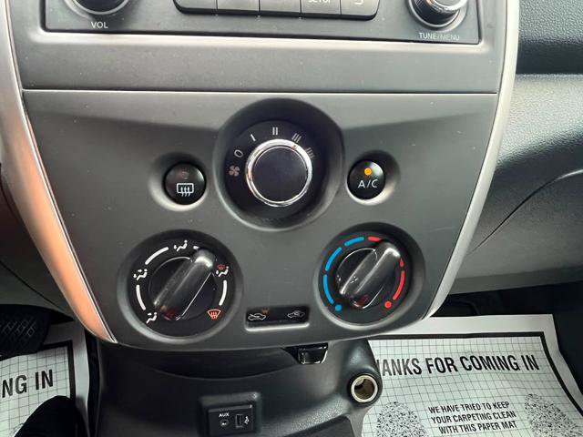 Used 2018 Nissan Versa SV FWD image 31
