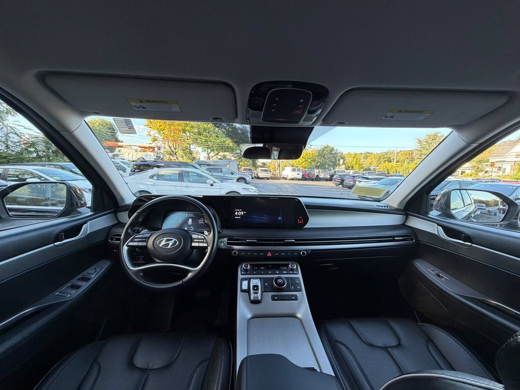 Used 2025 Hyundai Palisade SEL FWD image 15