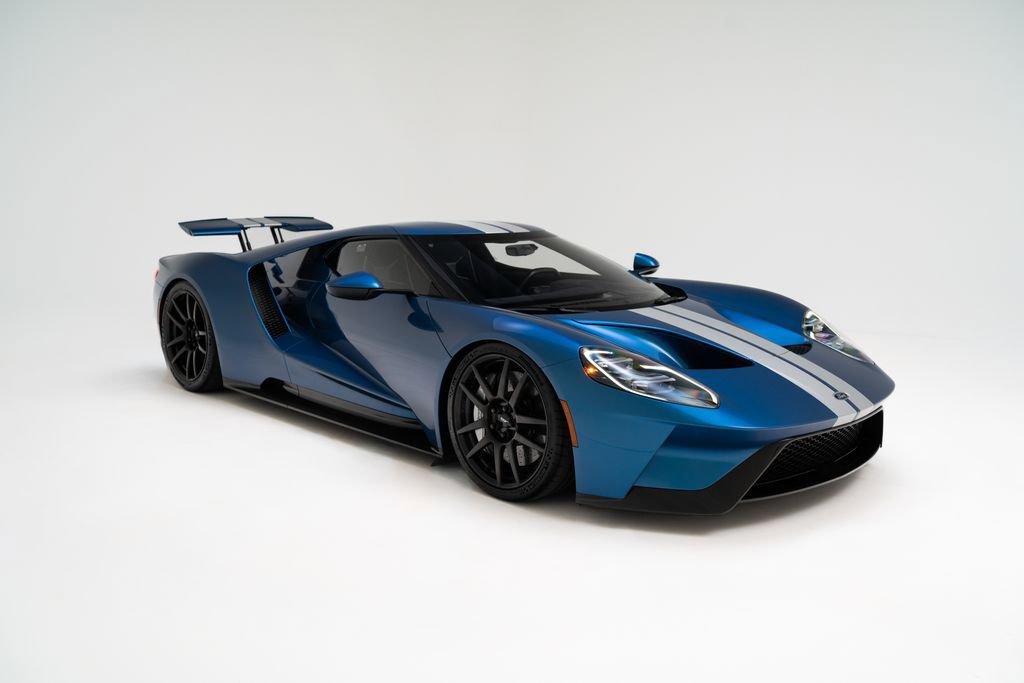 Used 2019 Ford GT RWD image 1