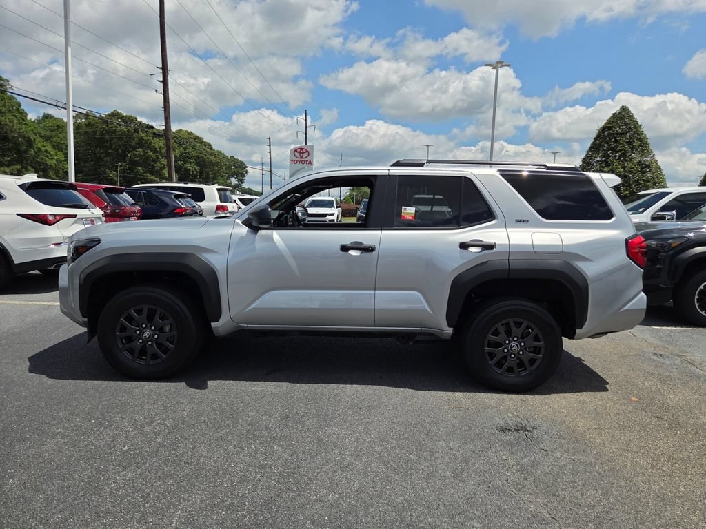 Certified 2025 Toyota 4Runner SR5 AWD/4WD image 4