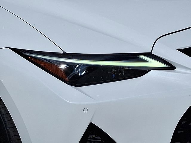 Used 2023 Lexus IS 350 F Sport image 11