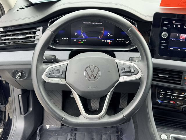 Used 2025 Volkswagen Jetta SE FWD image 18