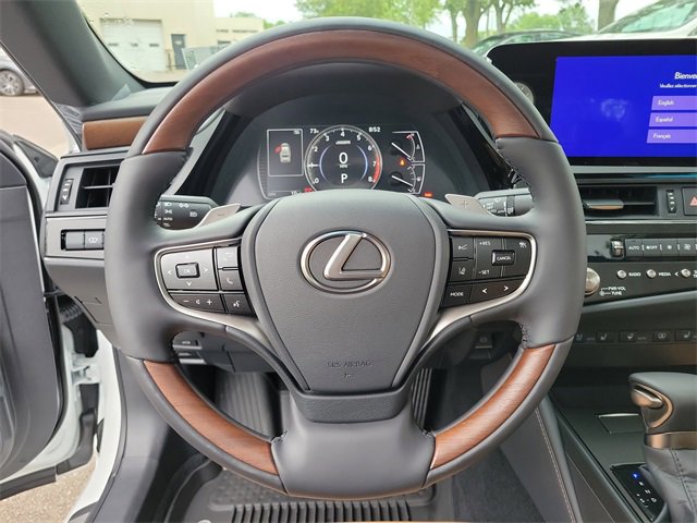 New 2025 Lexus ES 350 Ultra Luxury image 21