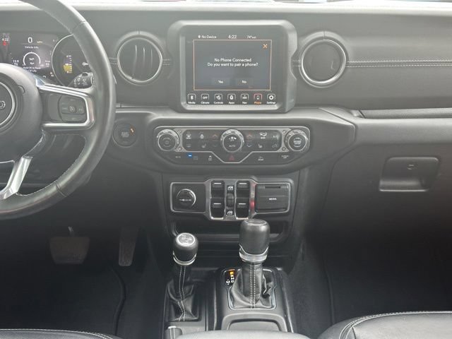 Used 2023 Jeep Wrangler Unlimited Sahara w/ Cold Weather Group AWD/4WD image 14