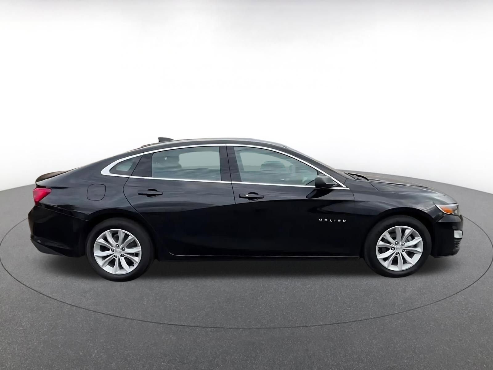 Used 2023 Chevrolet Malibu LT image 16