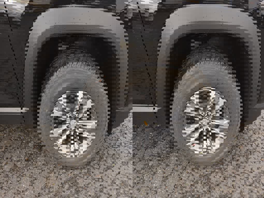 New 2026 Chevrolet Equinox LT w/ Convenience Package II image 9