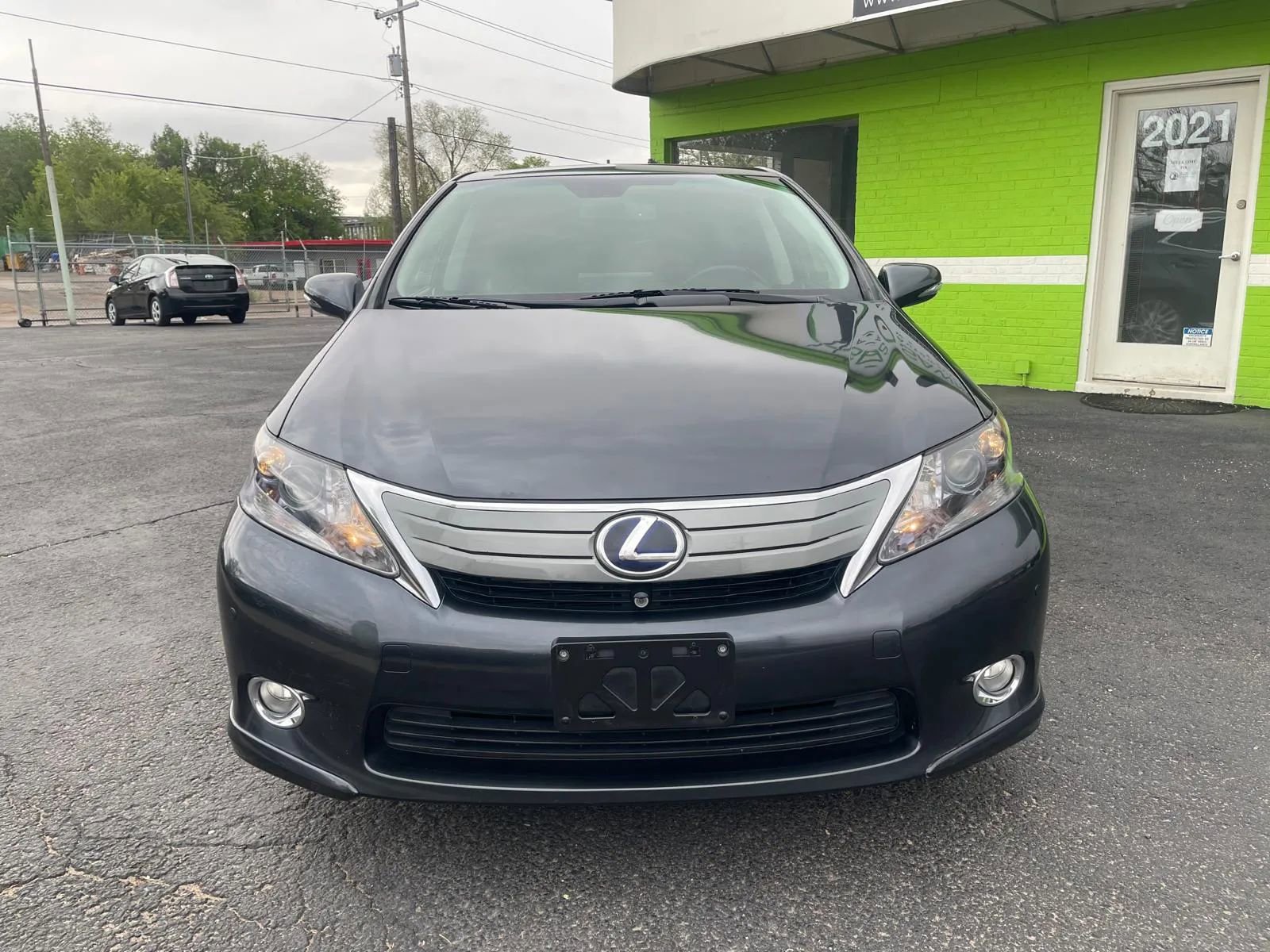 Used 2011 Lexus HS 250h Premium w/ Park Assist Pkg FWD image 2