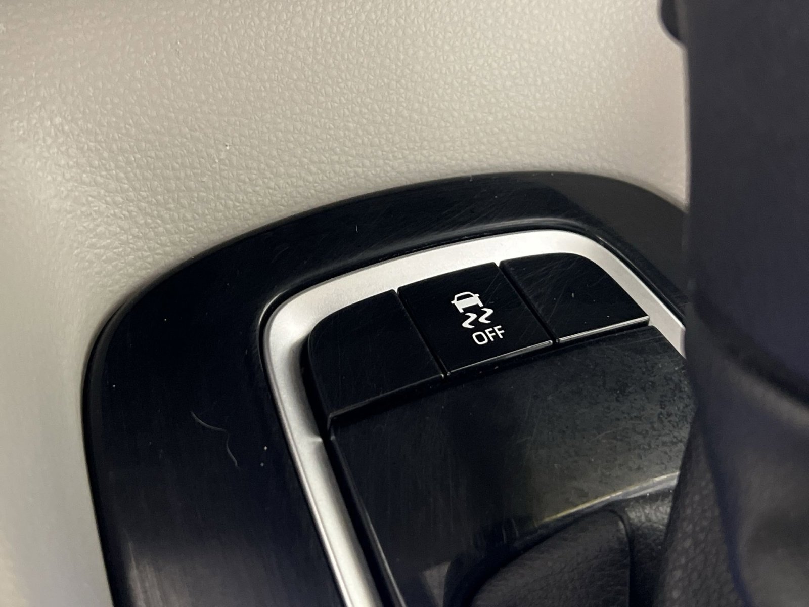 Used 2022 Toyota Corolla LE image 33