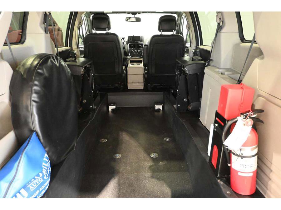 Used 2017 Dodge Grand Caravan SXT FWD image 22