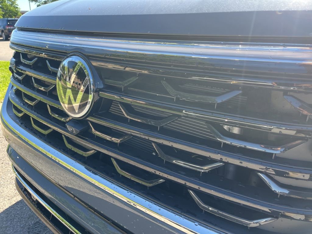 New 2025 Volkswagen Atlas SEL Premium R-Line image 10