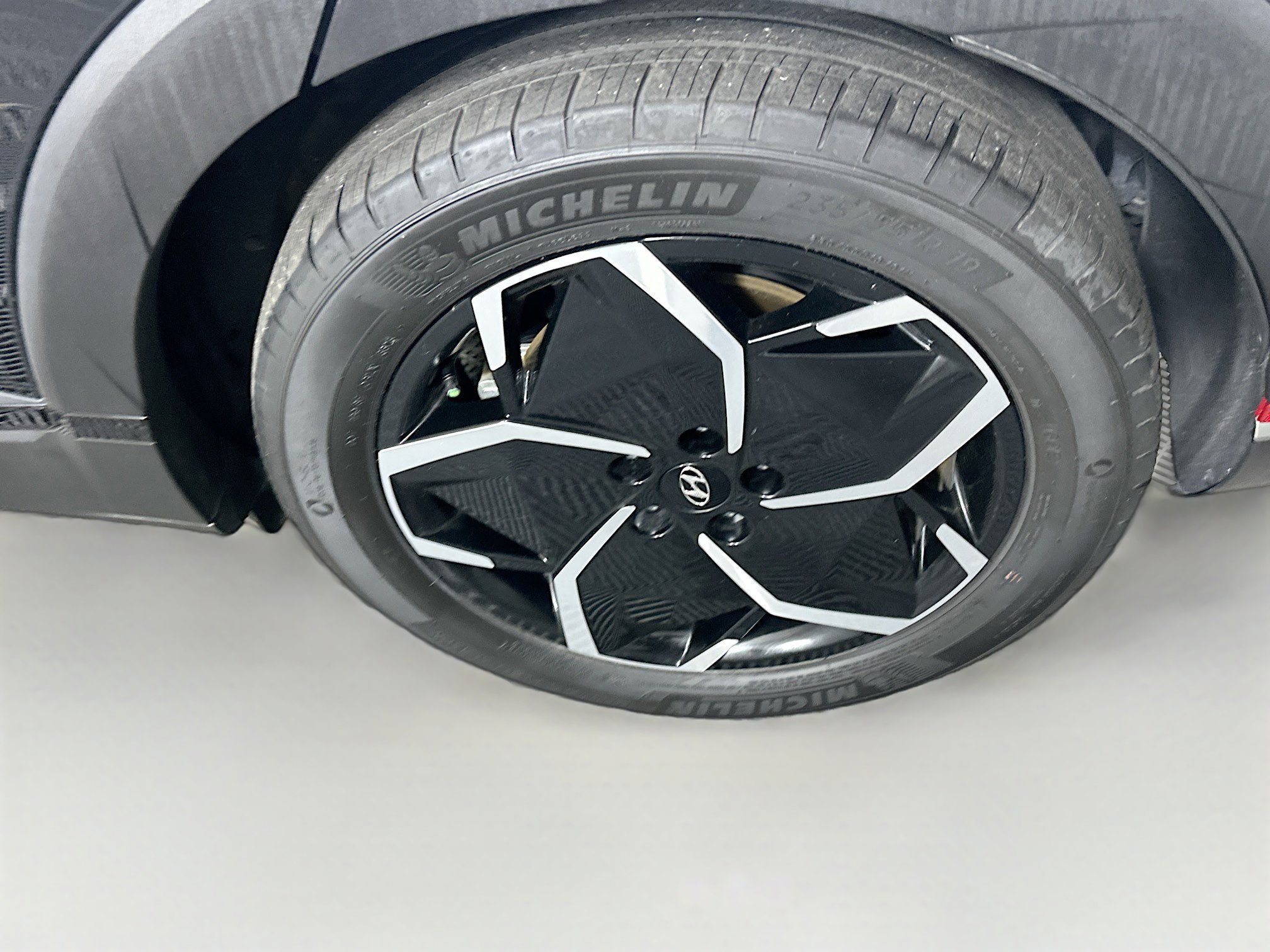 Used 2024 Hyundai Ioniq 5 SEL image 11