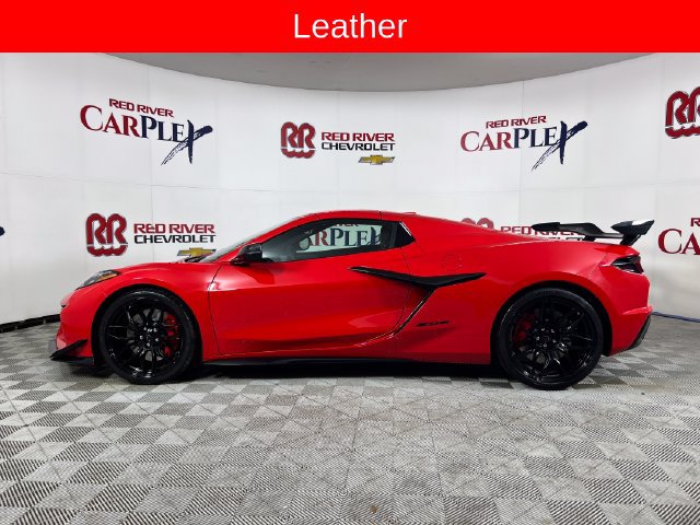 Used 2026 Chevrolet Corvette Z06 RWD image 4