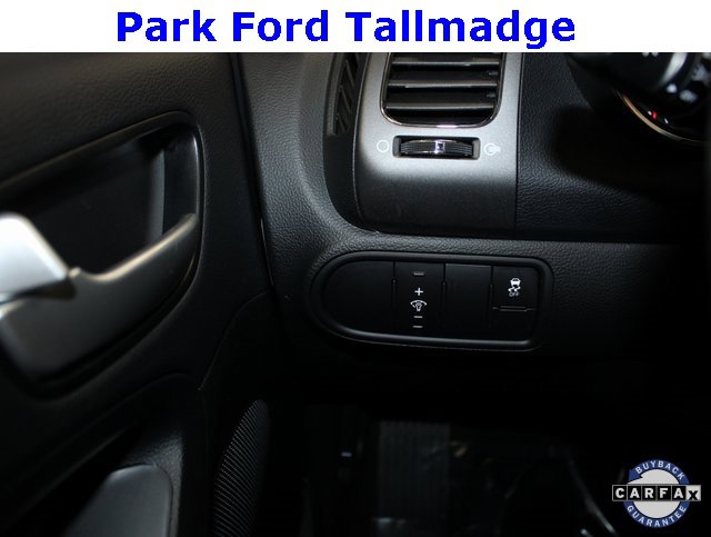 Used 2018 Kia Forte LX image 17