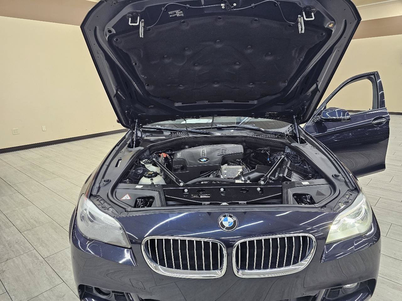 Used 2014 BMW 528i Sedan RWD image 46