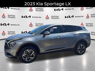 Used 2023 Kia Sportage LX AWD/4WD image 2