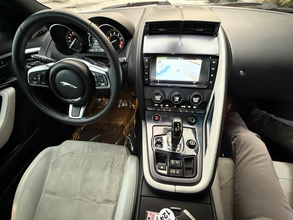 Used 2018 Jaguar F-TYPE Coupe image 18