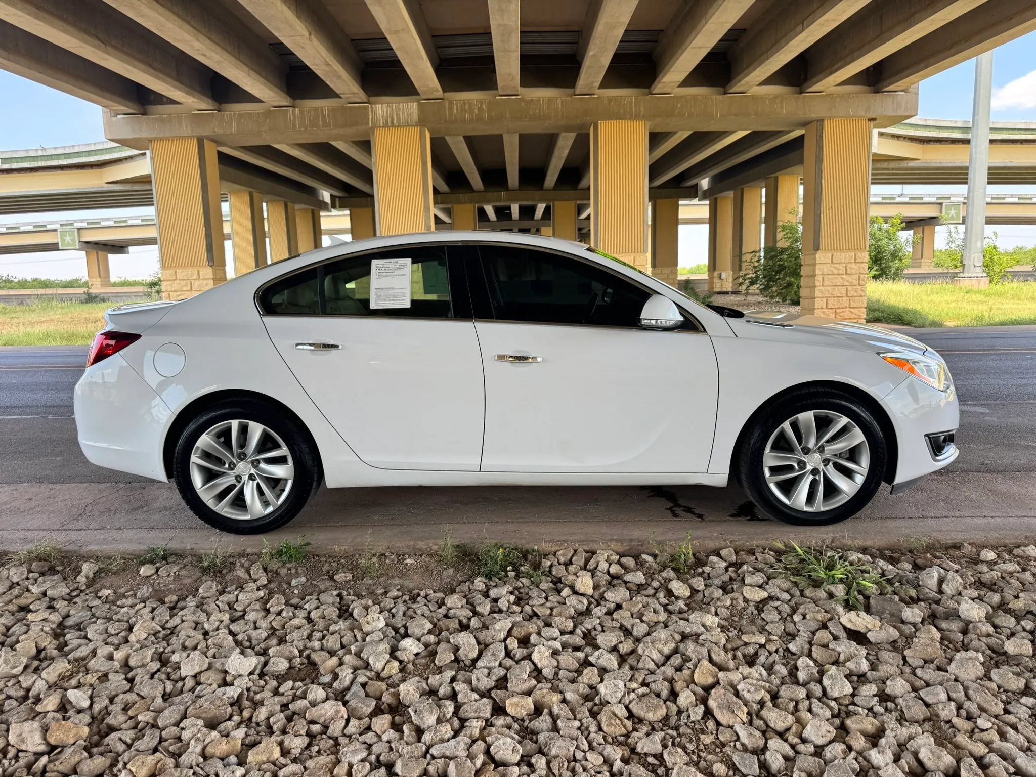 Used 2014 Buick Regal Premium FWD image 2