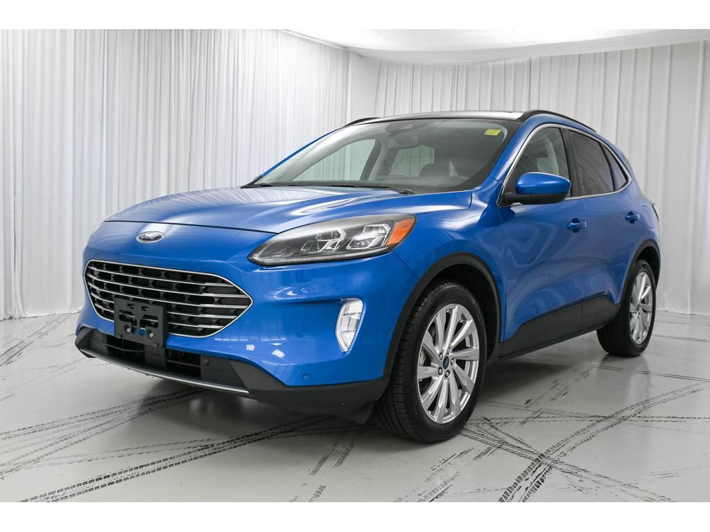 Used 2021 Ford Escape Titanium w/ Titanium Elite Package AWD/4WD image 4