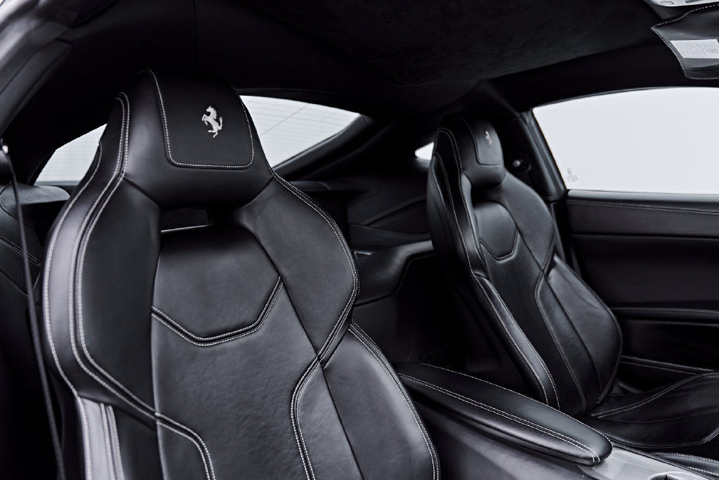 Used 2015 Ferrari F12 Berlinetta RWD image 50