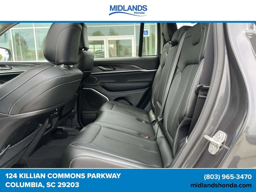 Used 2023 Jeep Grand Cherokee 4WD 4xe image 10