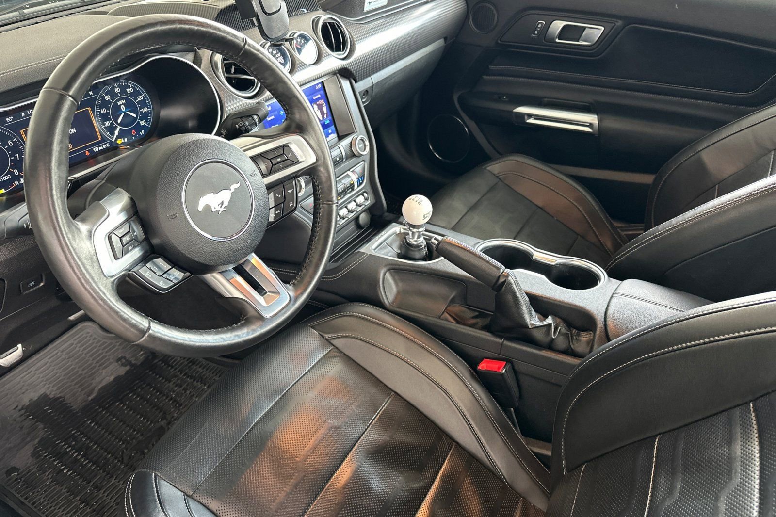 Used 2022 Ford Mustang GT Premium w/ GT Performance Package image 10