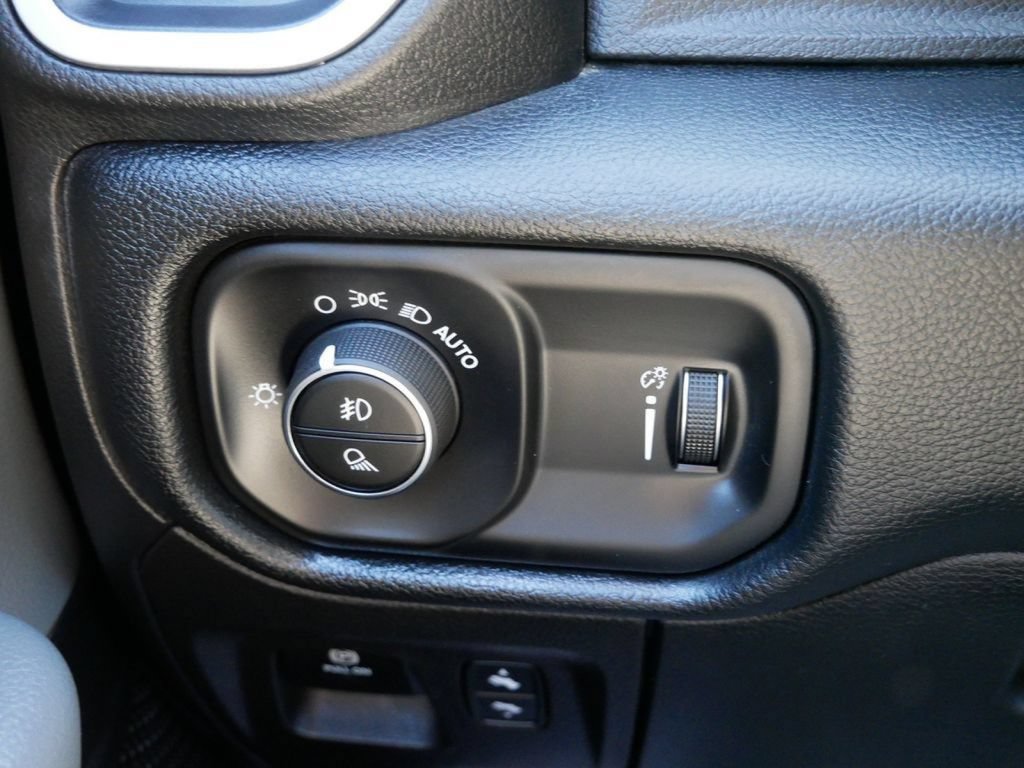 Used 2021 RAM 1500 Big Horn AWD/4WD image 31