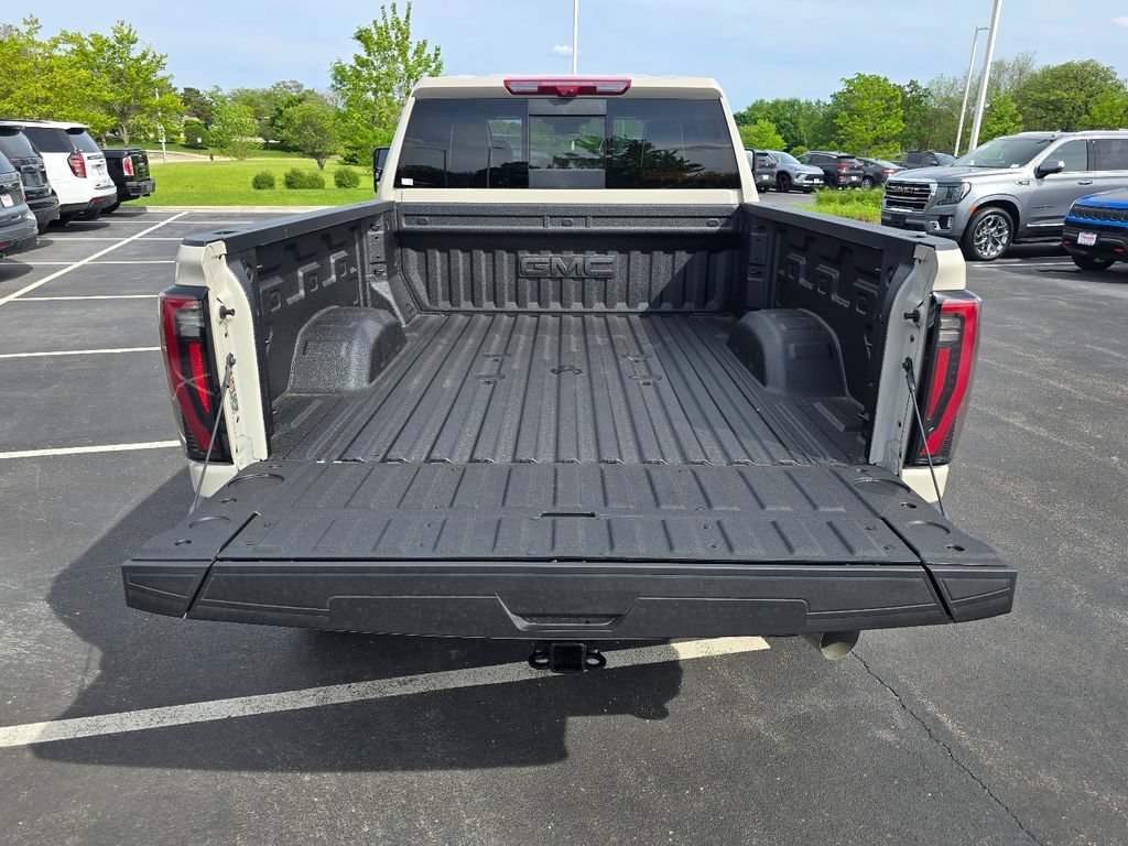 New 2026 GMC Sierra 2500 AT4X AWD/4WD image 31
