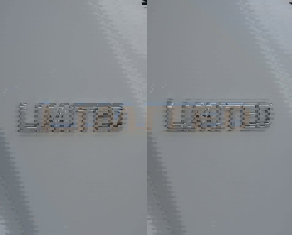 Used 2024 Toyota bZ4X Limited image 20