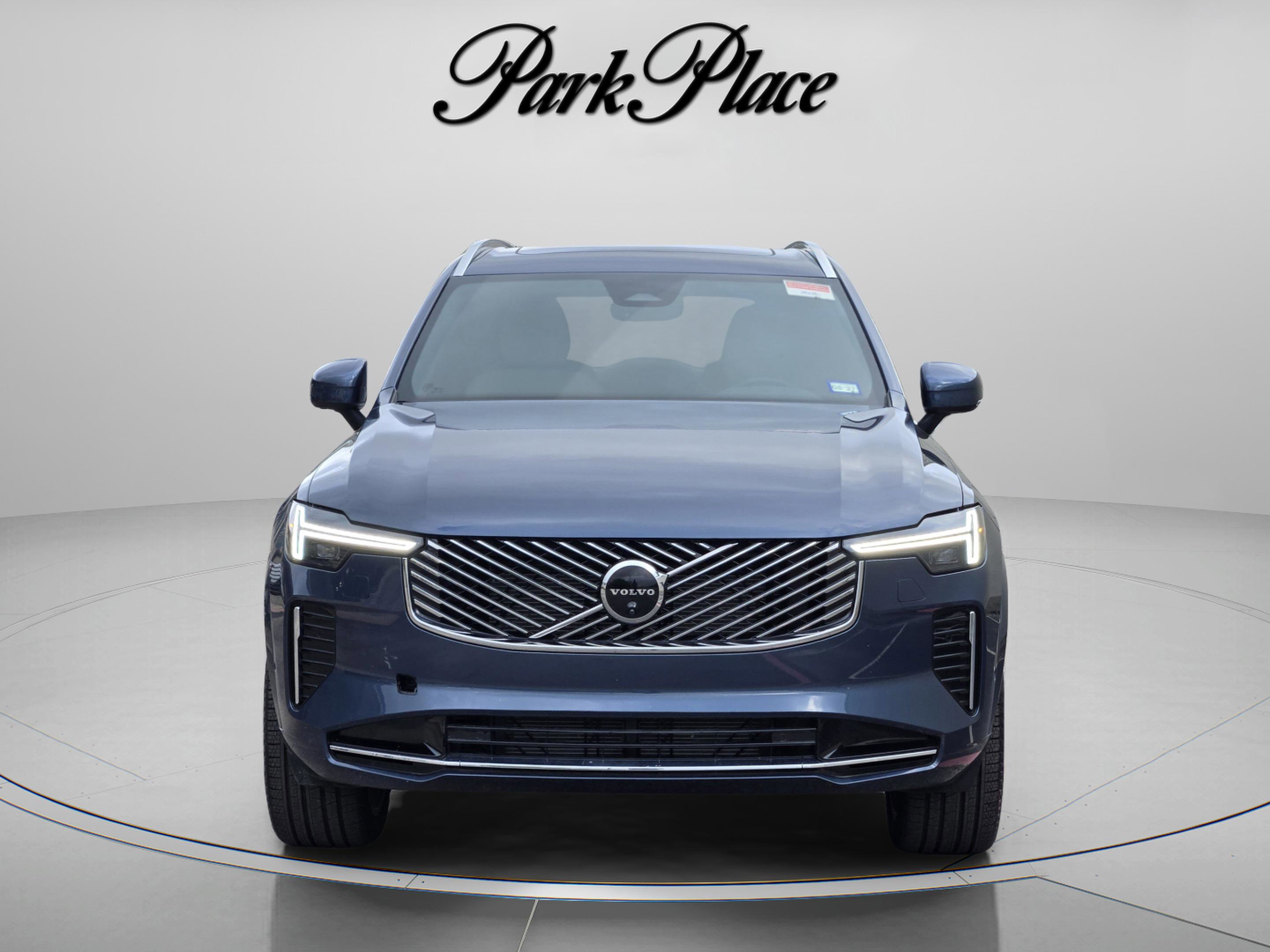 Used 2026 Volvo XC90 B6 Plus w/ Protection Package Premier image 9