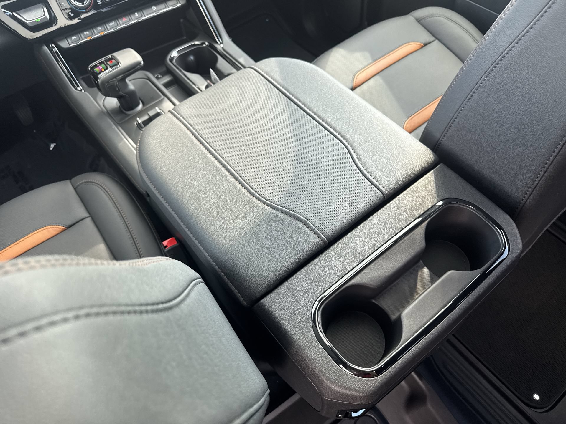 New 2026 GMC Sierra 1500 AT4 w/ AT4 Premium Package AWD/4WD image 23