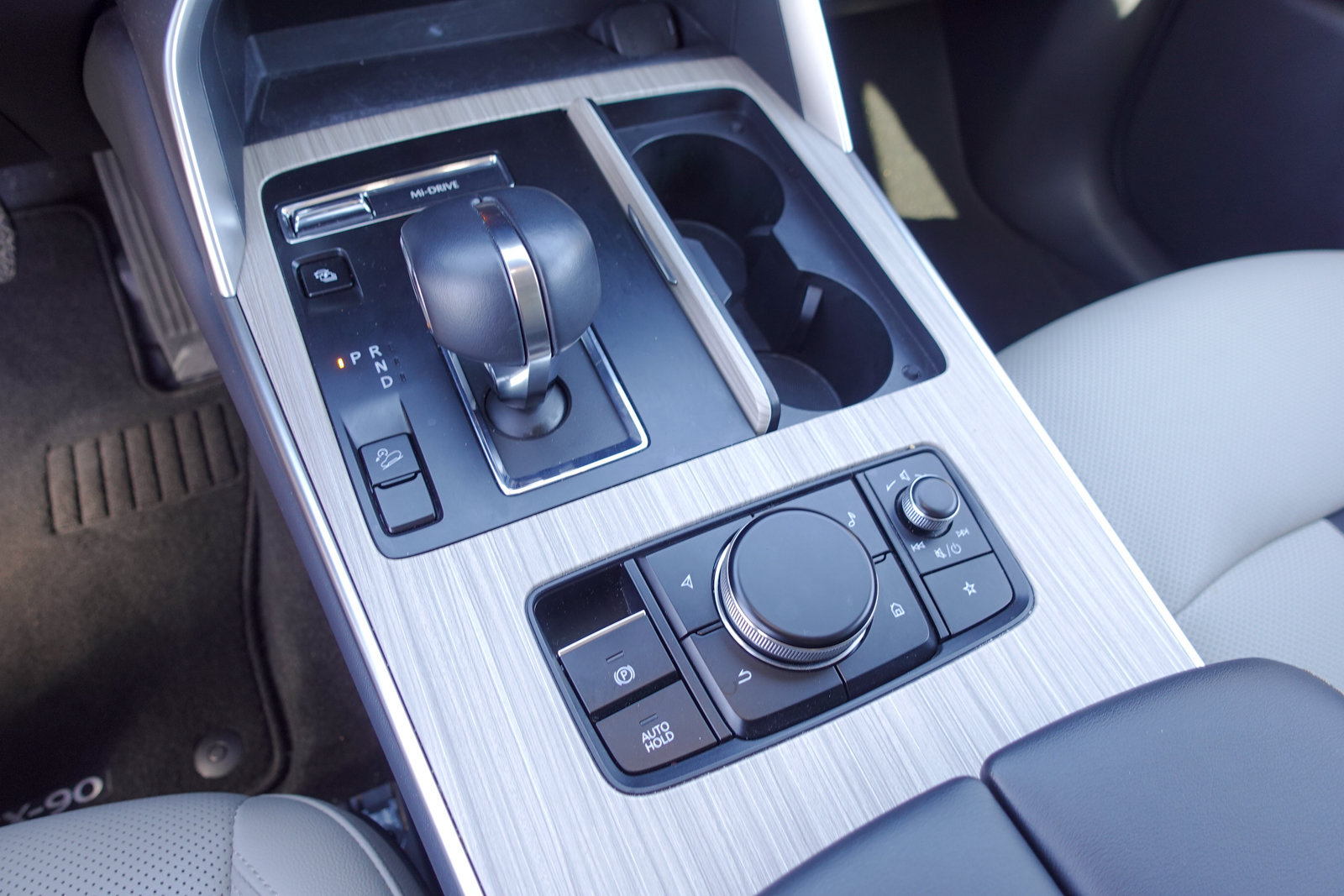 Certified 2024 MAZDA CX-90 Plug-In Hybrid w/ Preferred AWD/4WD image 22