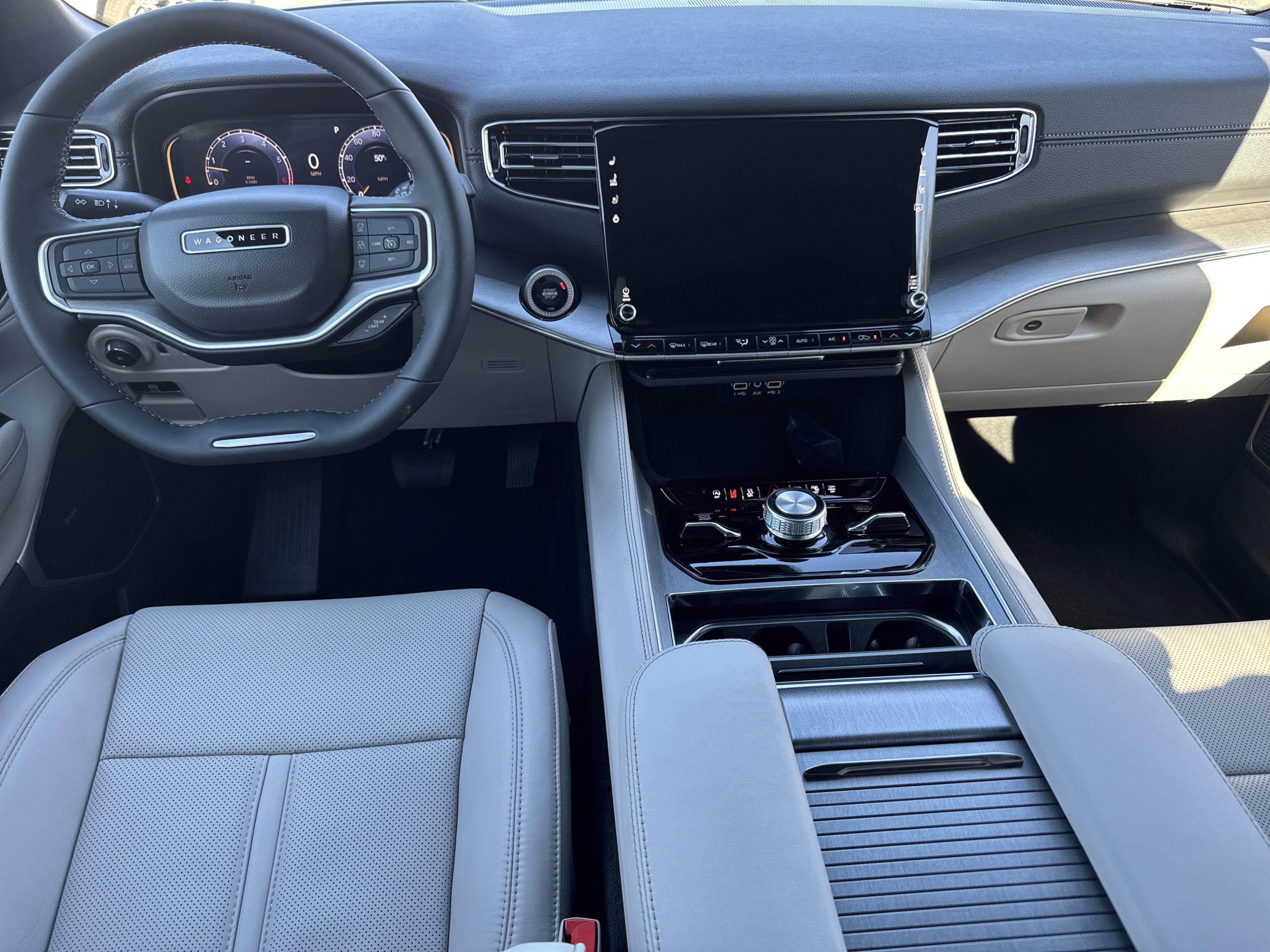 New 2025 Jeep Wagoneer L Series III image 5