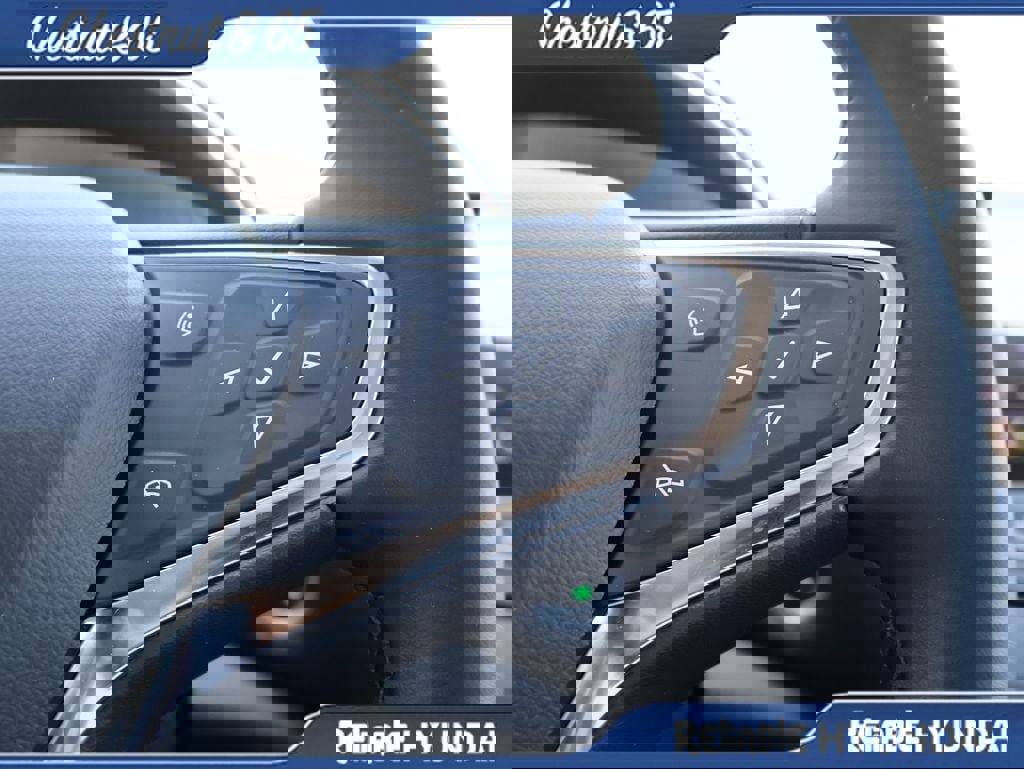 Used 2023 Chevrolet Malibu RS image 28