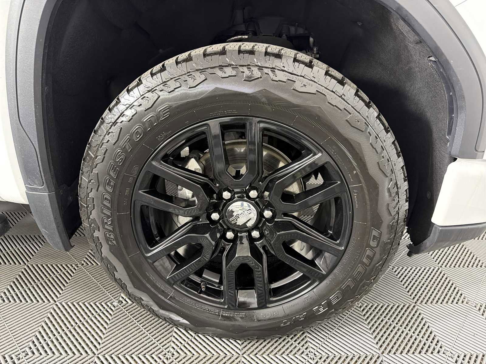 Used 2024 GMC Sierra 1500 Elevation w/ Elevation Premium Package AWD/4WD image 10