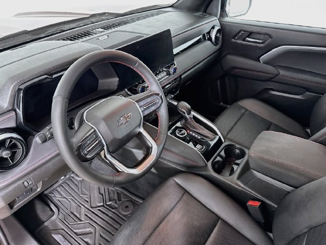 Used 2023 Chevrolet Colorado Z71 w/ Z71 Convenience Package 2 AWD/4WD image 12