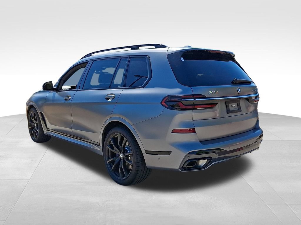 Used 2023 BMW X7 xDrive40i w/ Executive Package AWD/4WD image 4