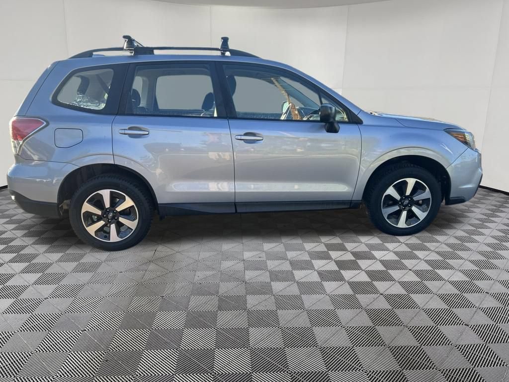 Used 2017 Subaru Forester 2.5i w/ Alloy Wheel Package AWD/4WD image 9