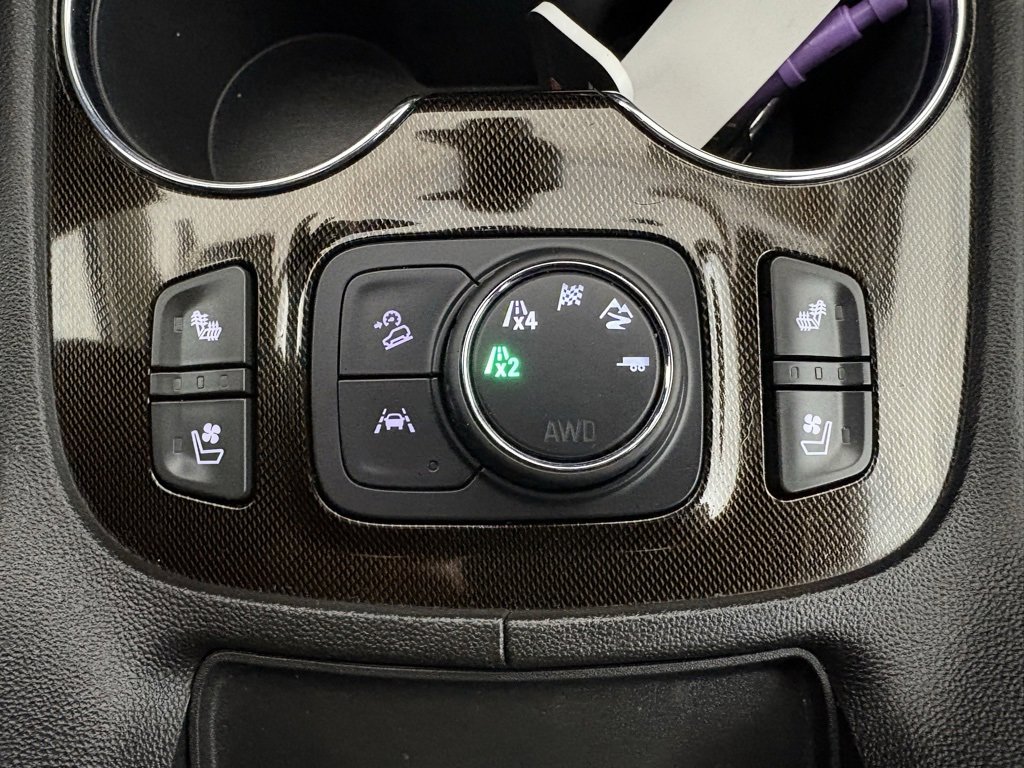 Used 2022 GMC Acadia AT4 w/ Technology Package image 33