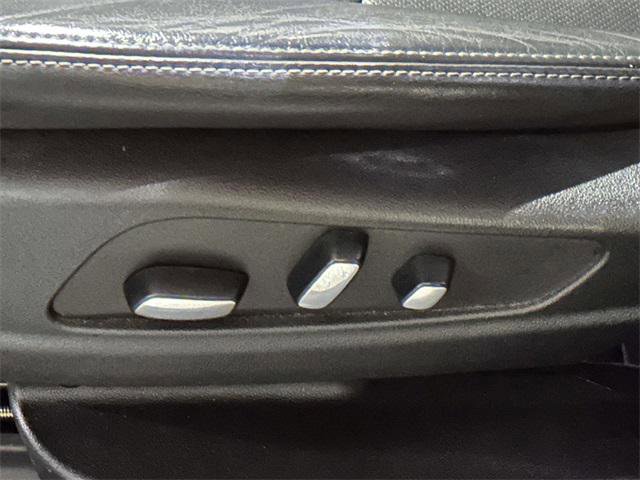 Used 2024 Cadillac XT6 Sport w/ Technology Package image 12