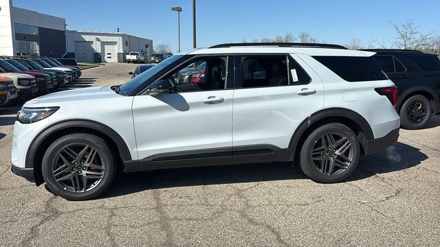 New 2026 Ford Explorer ST w/ Sun And Sound Package image 4