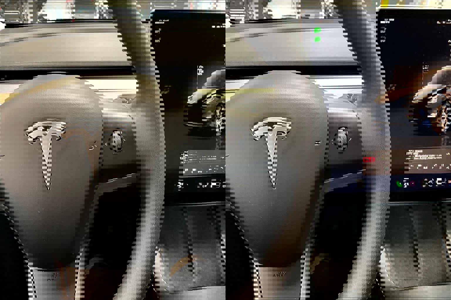 Used 2023 Tesla Model Y AWD image 23